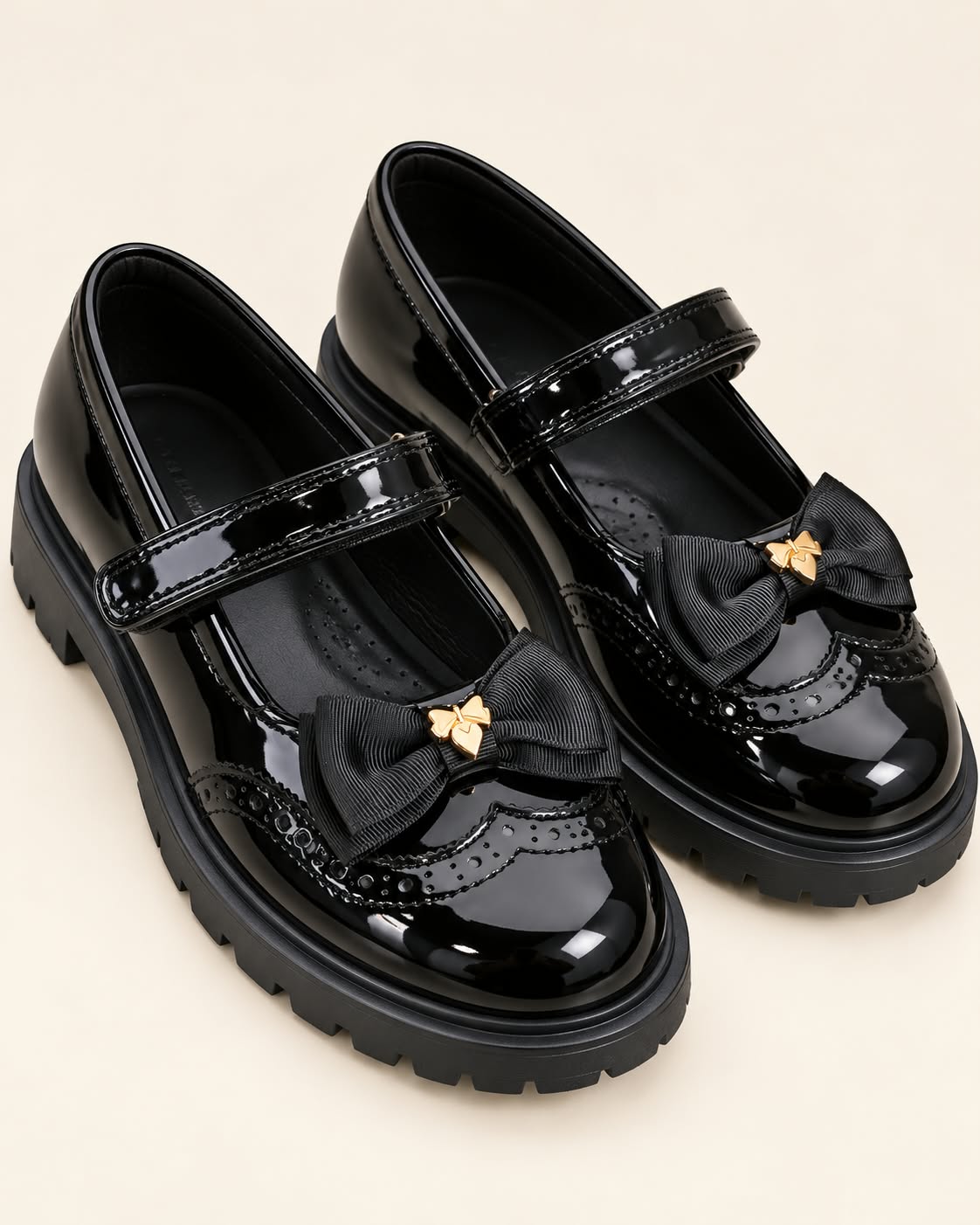 Mocassino nero vernice